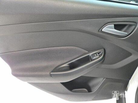 Ford, Focus, 1500, 150, бензин, универсал, автомат, передний привод, среднее состояние, левый, белый, 1 129 000 ₽