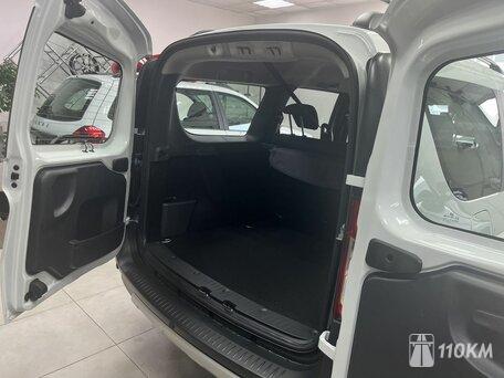 ВАЗ (Lada), Largus, 1600, 150 / 5500, бензин, универсал, механика, передний привод, отличное состояние, левый, серебряный, 1 997 000 ₽